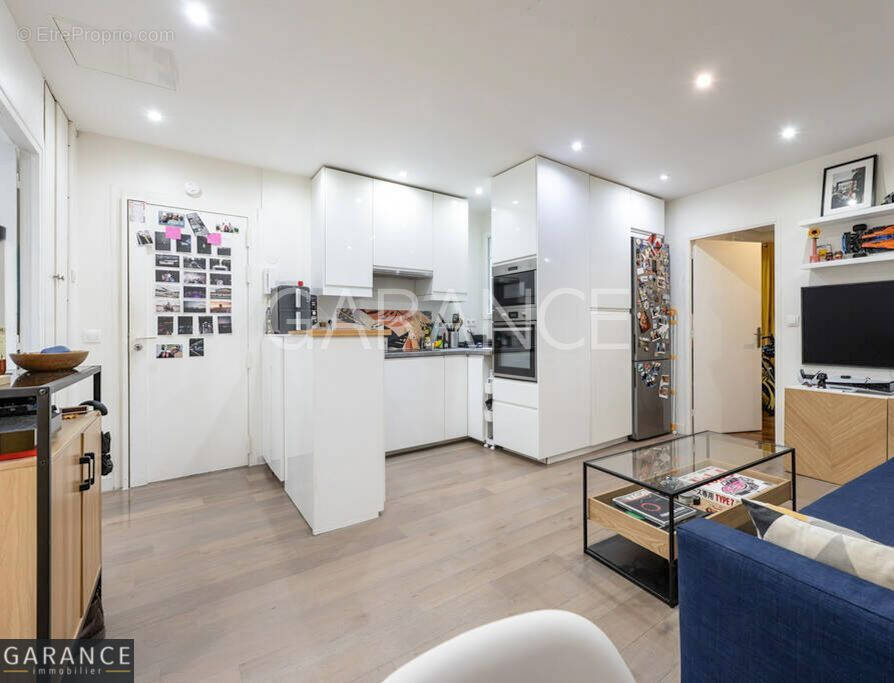 Appartement à PARIS-11E