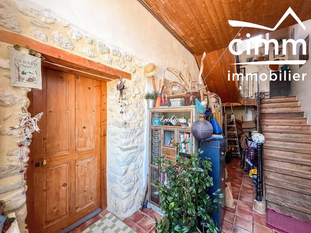 Maison 129 m² à La Terrasse  - photo 7