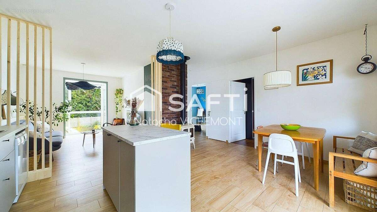 Photo 2 - Maison à ANGOULINS