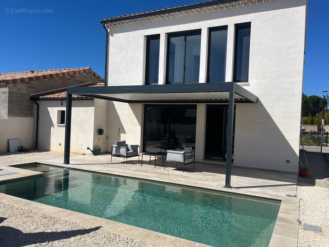 Maison à VAISON-LA-ROMAINE