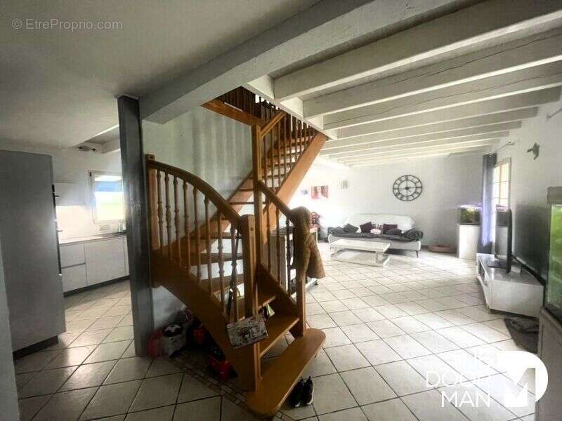 Maison à GERMOND-ROUVRE