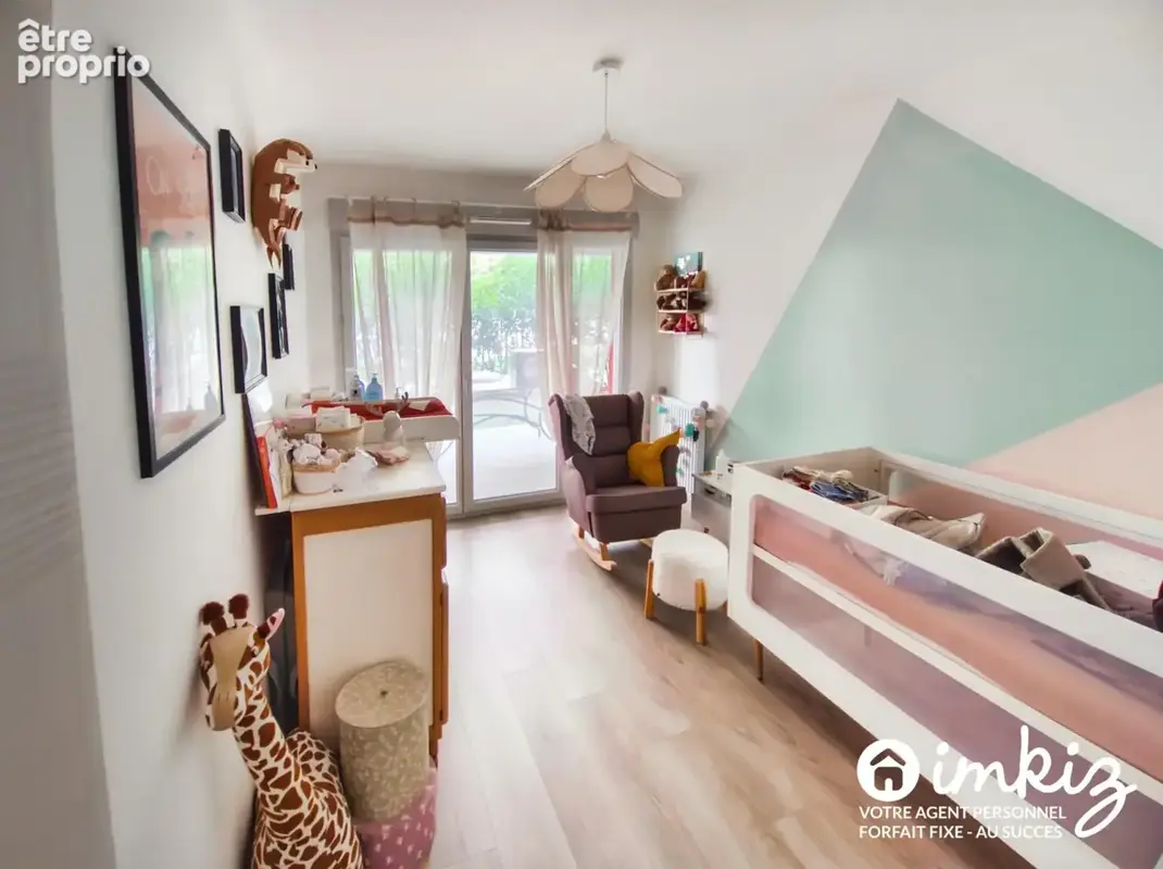 T4 récent de 75 m² avec jardin, terrasse et garage - photo 9