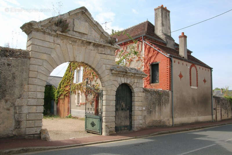 Maison à CLOYES-SUR-LE-LOIR