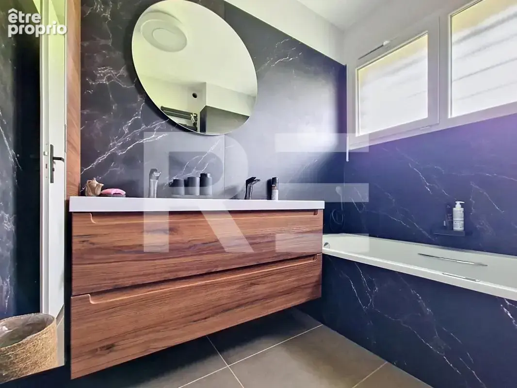 Villa contemporaine avec 3 chambres, un jardin et un garage - photo 7