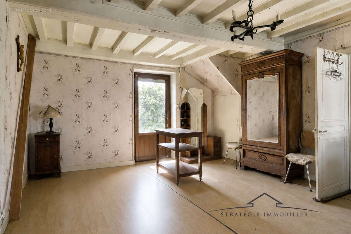 Maison ancienne avec grand jardin et garage - photo 3
