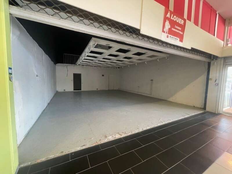 Commerce à LALOUBERE