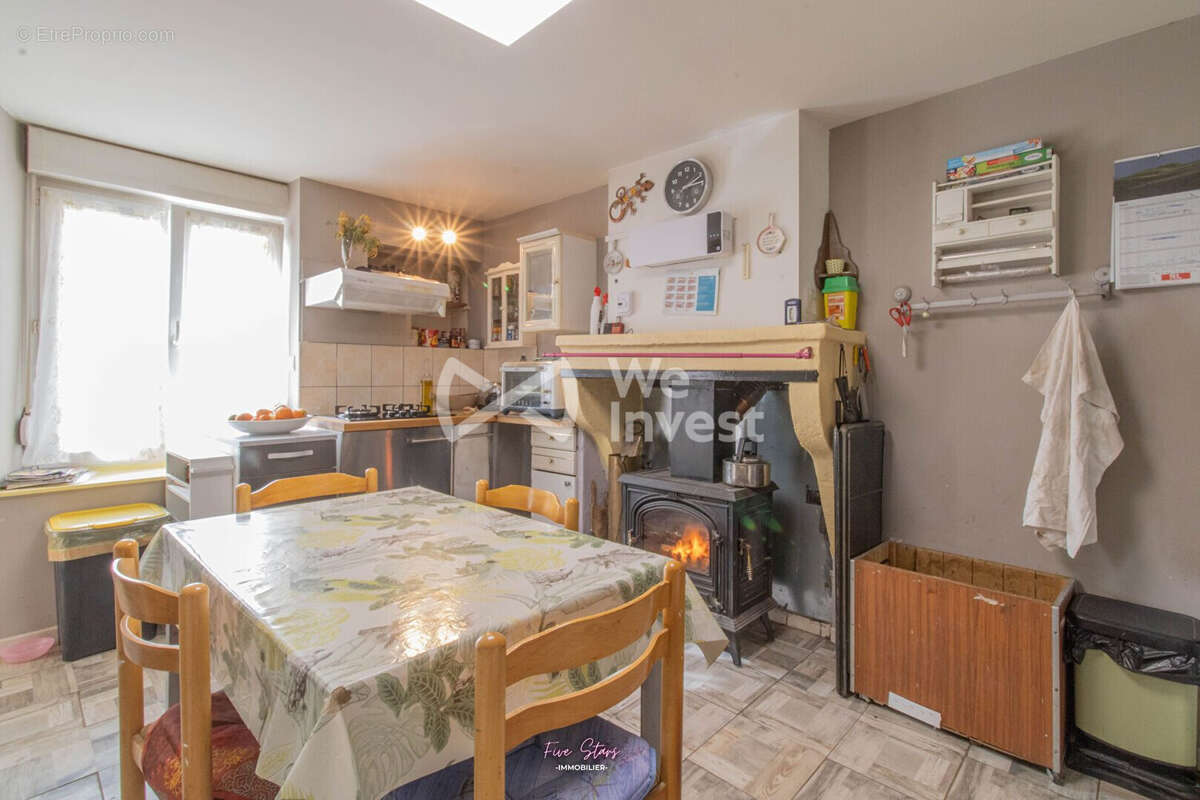 Maison 100 m² à Fontaines-Saint-Clair  - photo 7