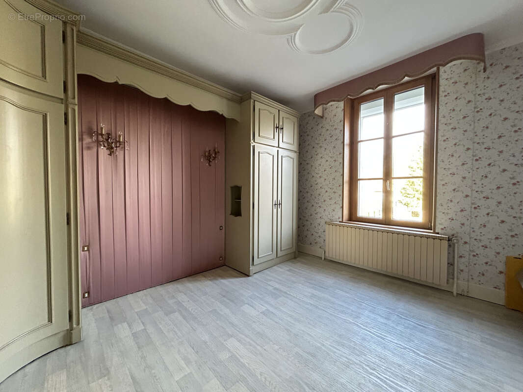 Maison à PIERRE-LA-TREICHE