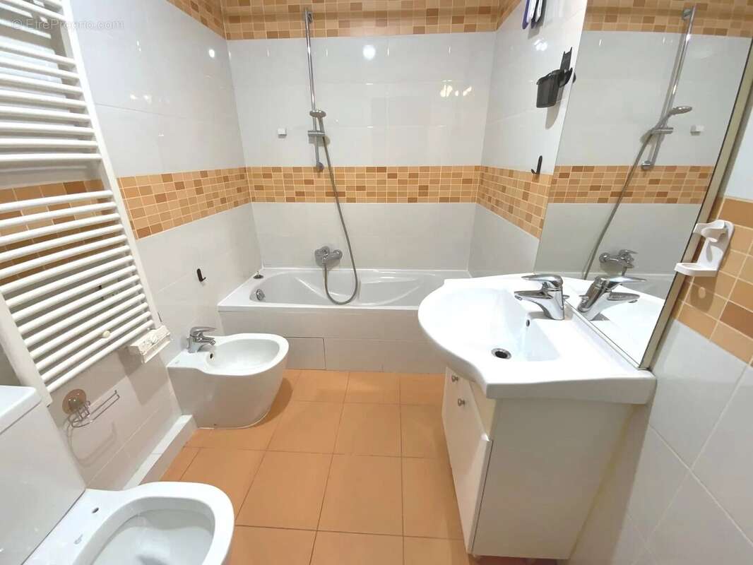 Appartement à MENTON