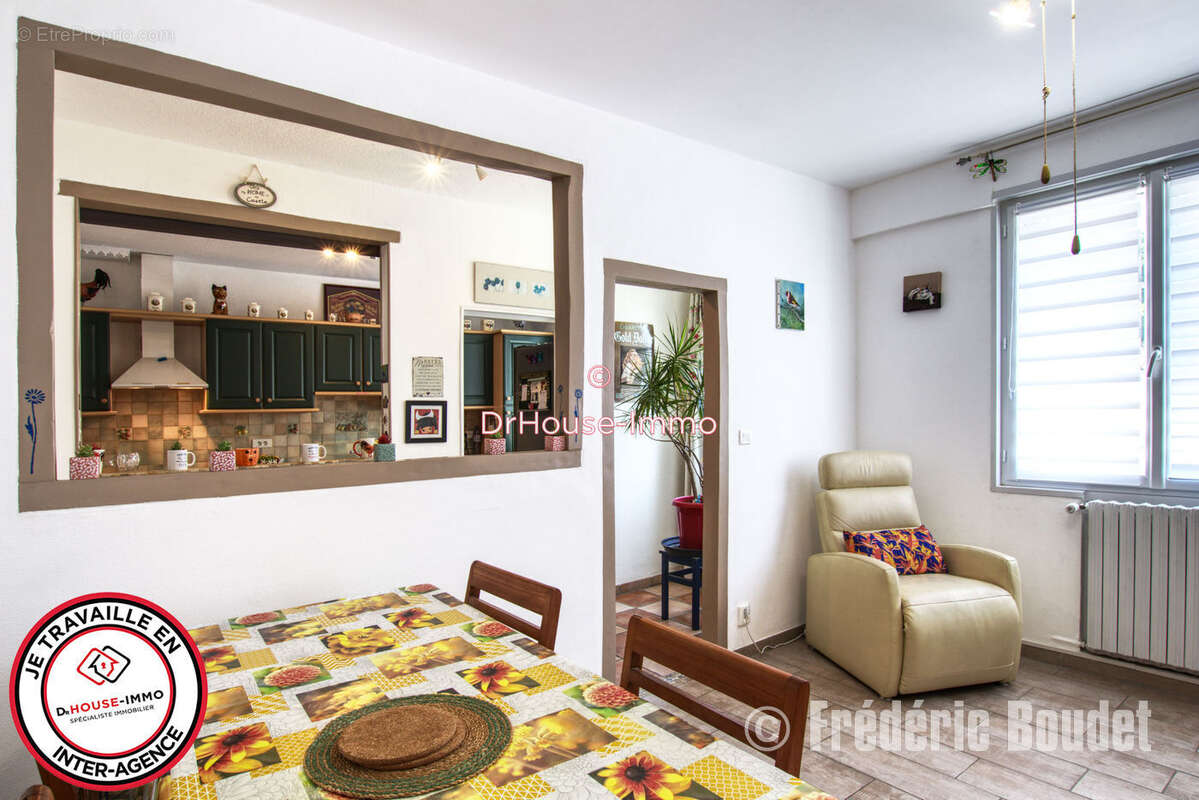 Maison à BOURDEILLES