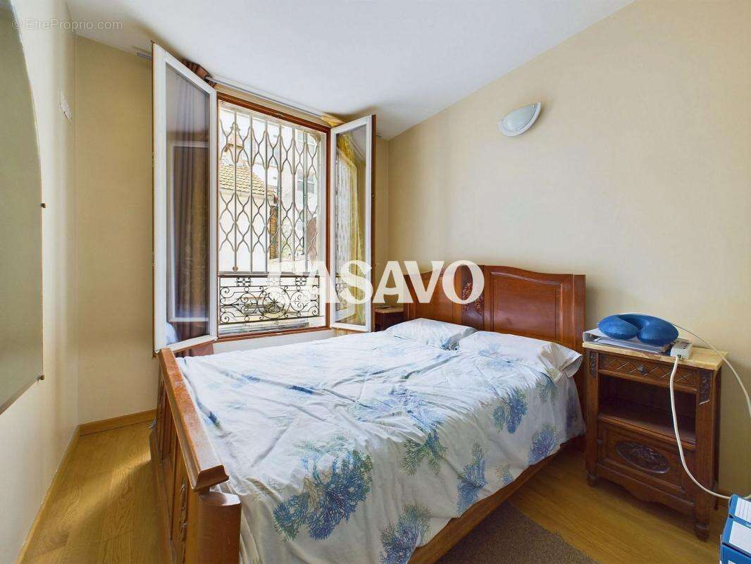 Appartement à PARIS-14E