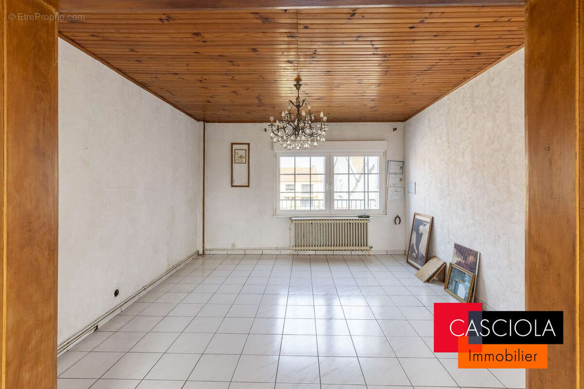 Appartement à MARLY
