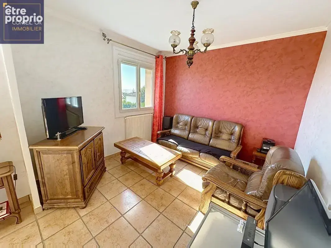 Maison, 7 pièces, 3ch, Pierre Bénite, jardin, vue dégagée, garage - photo 7