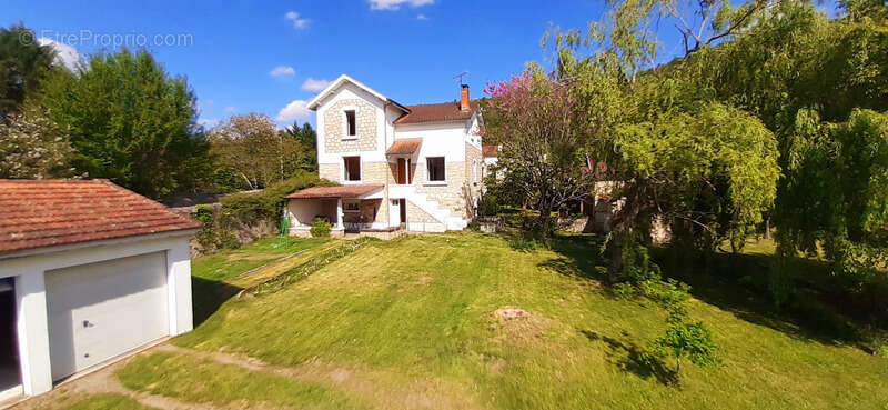 Maison à VILLEFRANCHE-DE-ROUERGUE