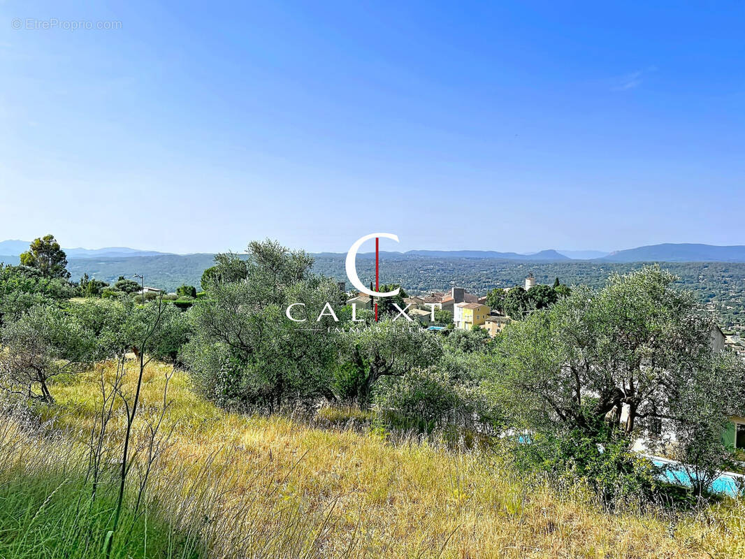 Terrain 1503 m² à Fayence  - photo 2