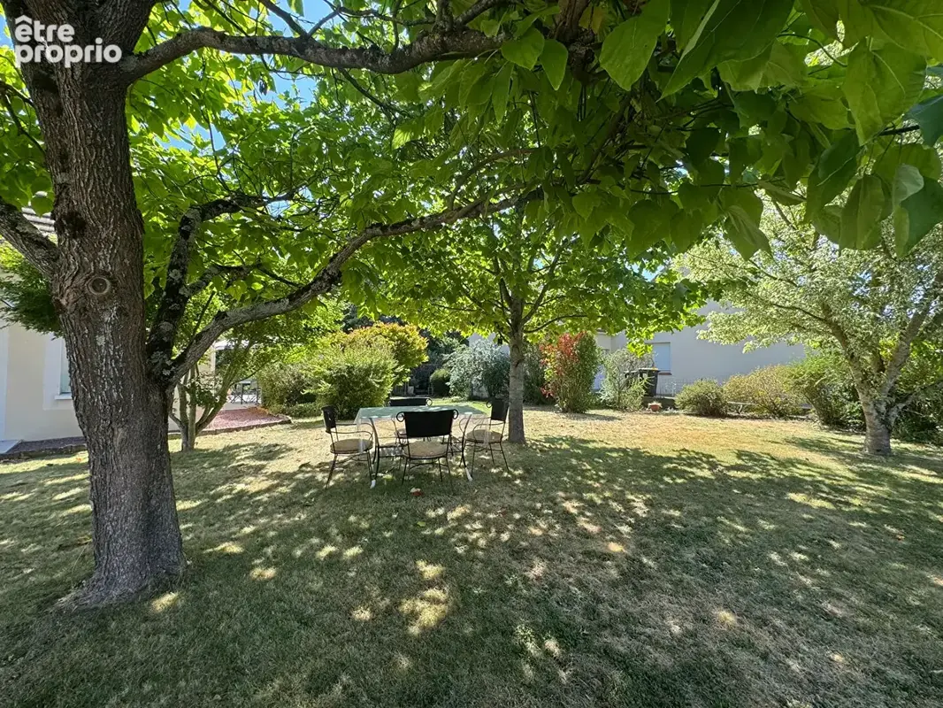 Maison familiale  de 5 pièces avec jardin _ Clermont Créans - photo 12