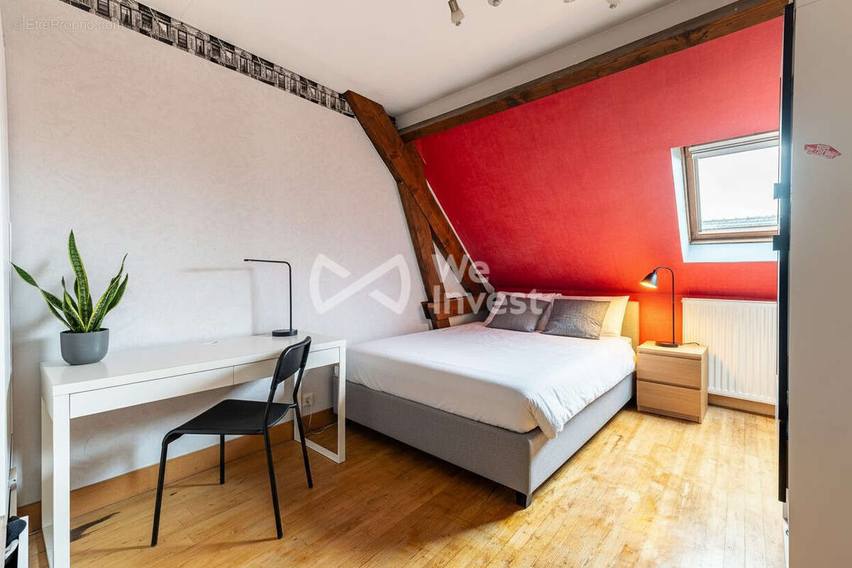 Maison à VILLENEUVE-LE-COMTE