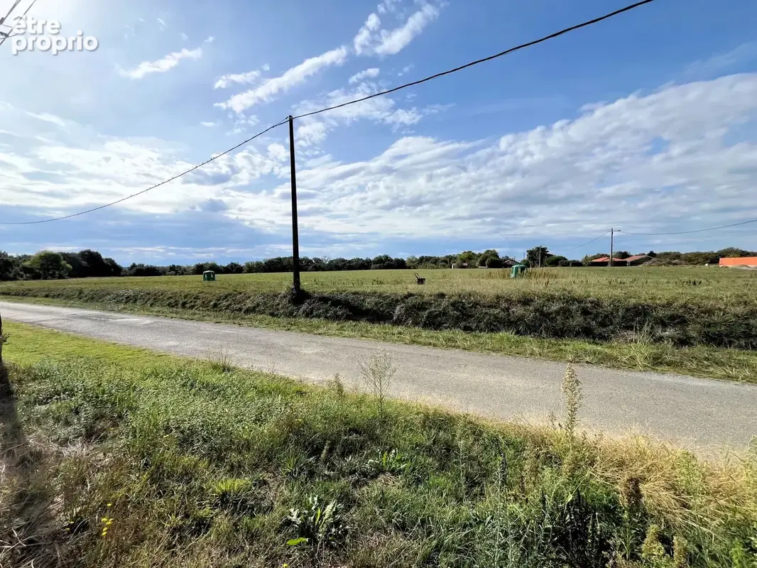 Terrain constructible de 1000m² clôturé - photo 6