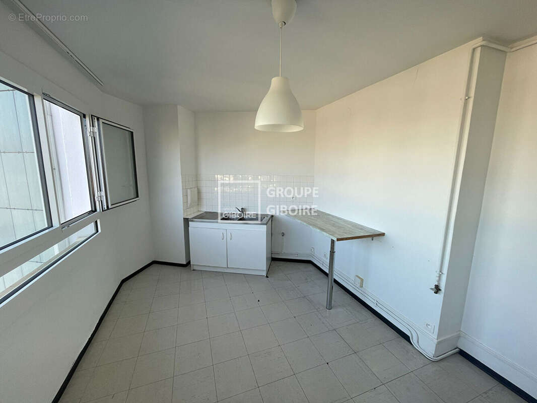 A vendre - Agence Giboire - Rennes Bourg l'Evêque - Appartement Rennes 2 pièce(s) 50.96 m2 - photo 3