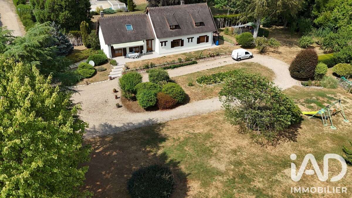 Maison 193 m² à Glisolles  - photo 2