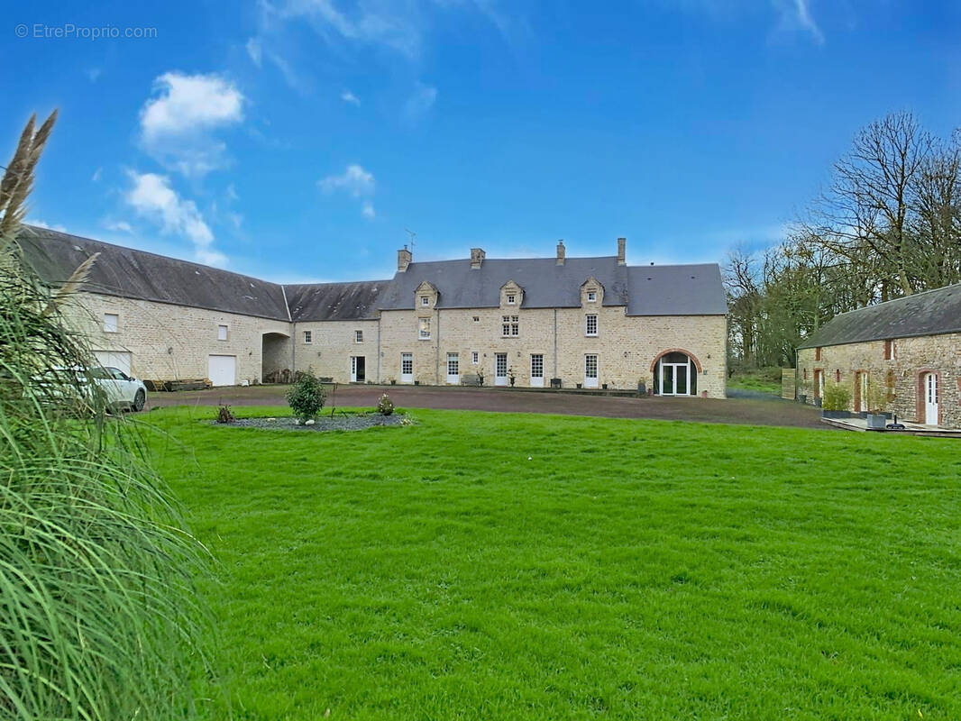 Maison à PICAUVILLE