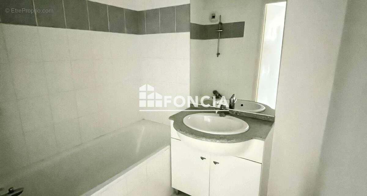 Appartement à MONTIGNY-EN-GOHELLE