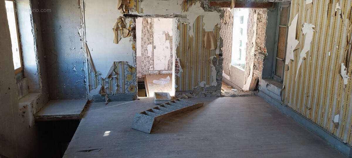 Maison à PONT-EVEQUE