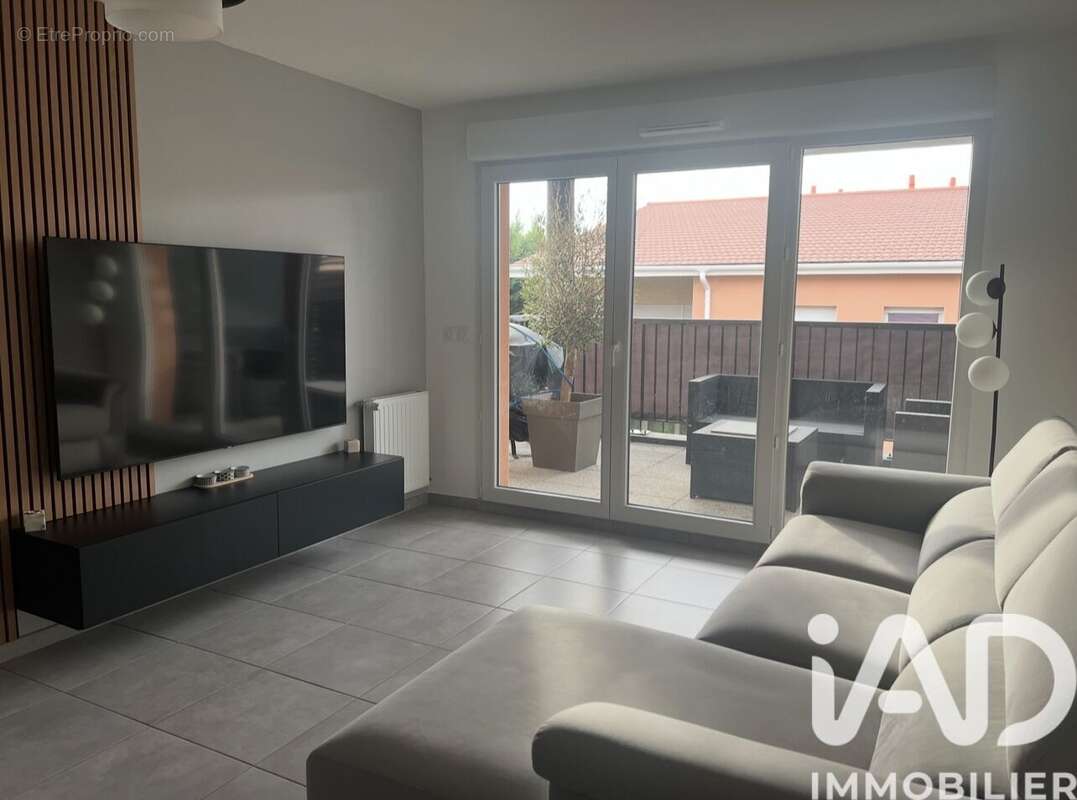Photo 2 - Appartement à SIMANDRES