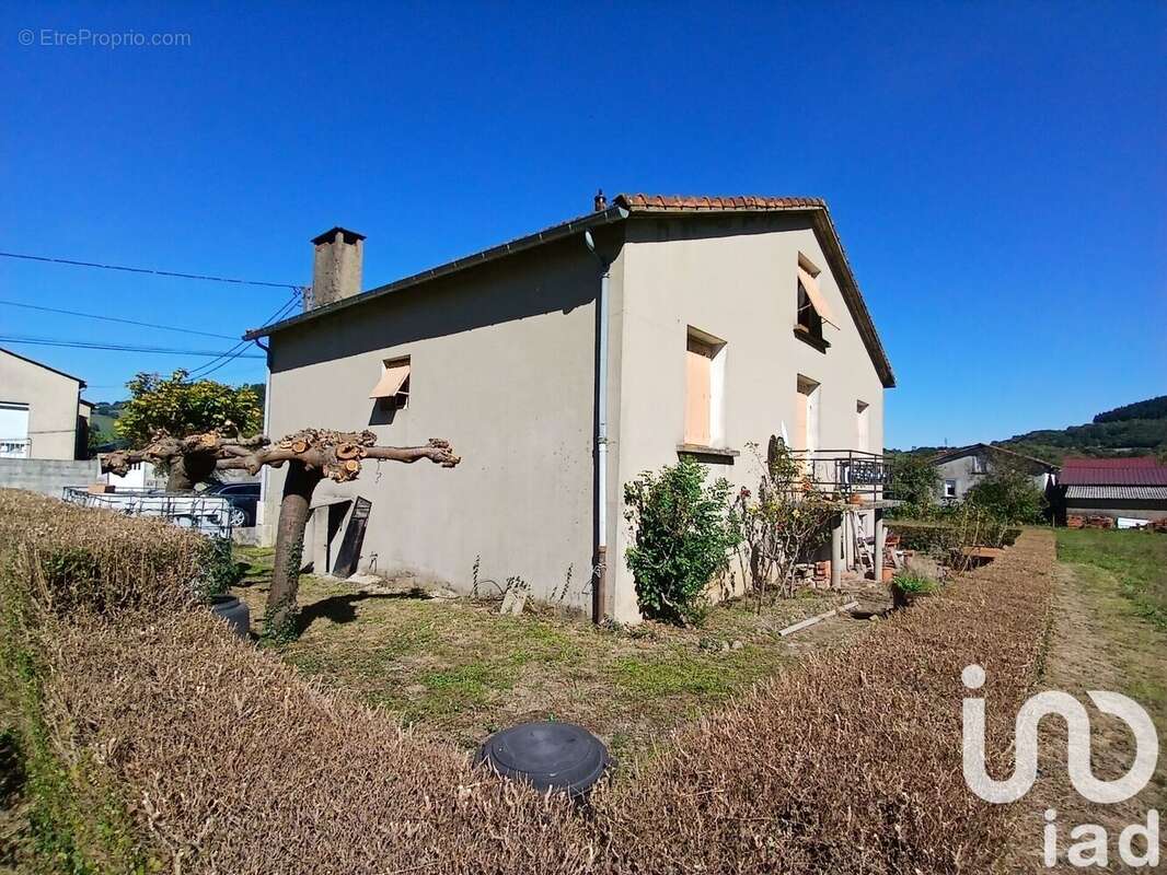 Maison 95 m² à Albine  - photo 2
