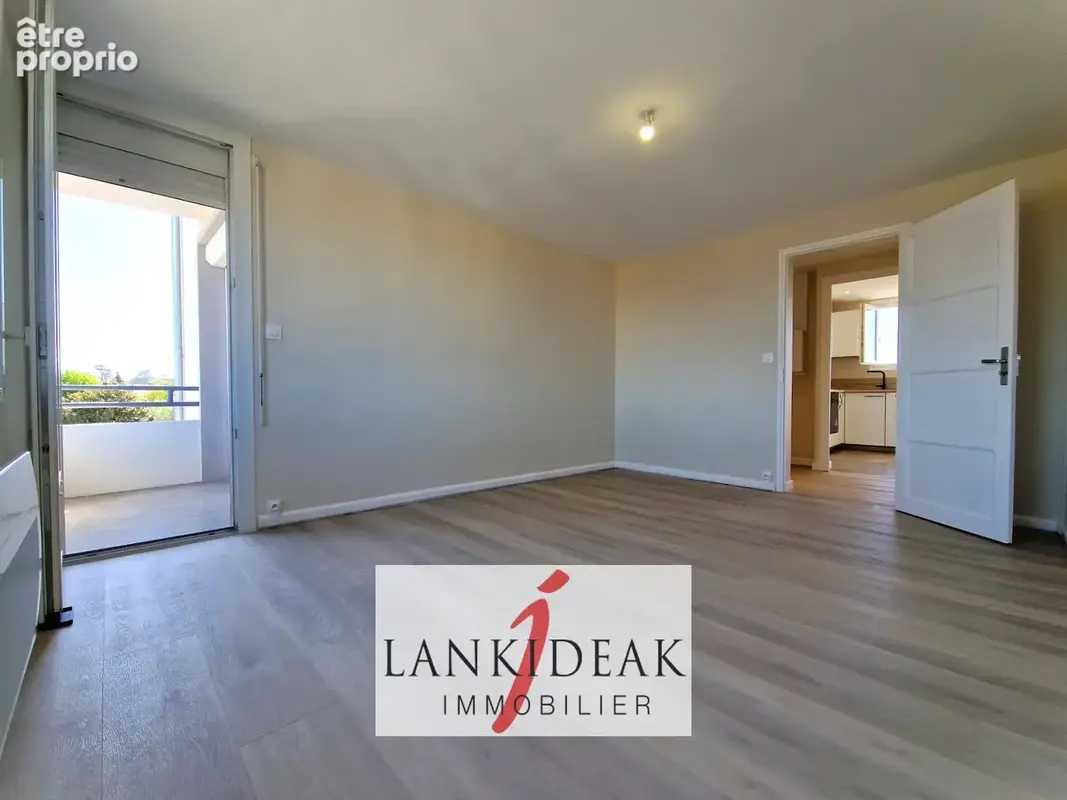 Appartement T3 de 56 m2 entièrement rénové - photo 2