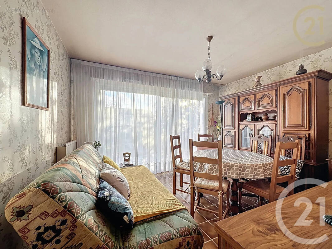 Maison à LES PONTS-DE-CE