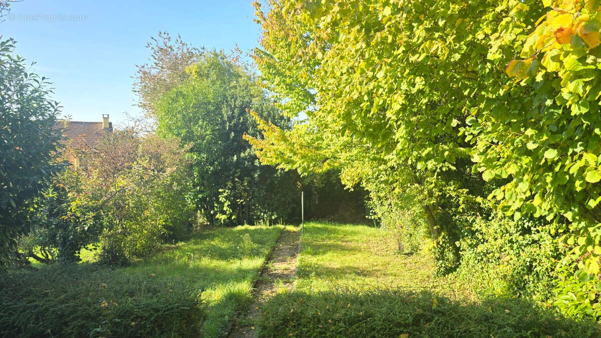 Maison à BURES-SUR-YVETTE