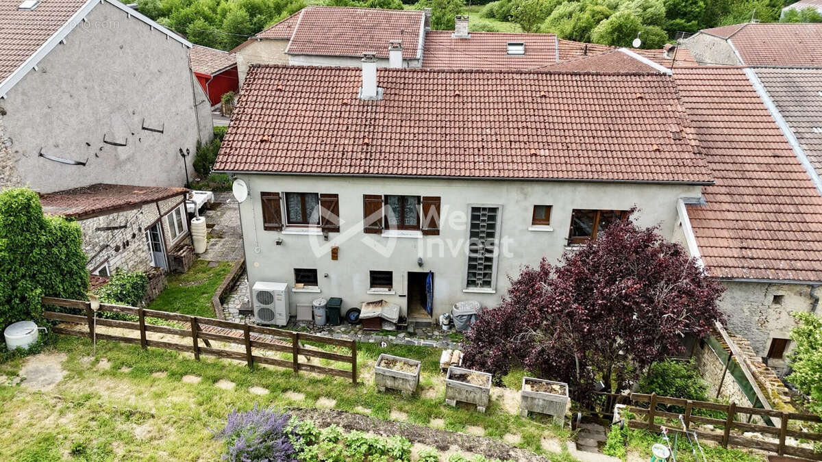 Maison à SAINT-JOIRE