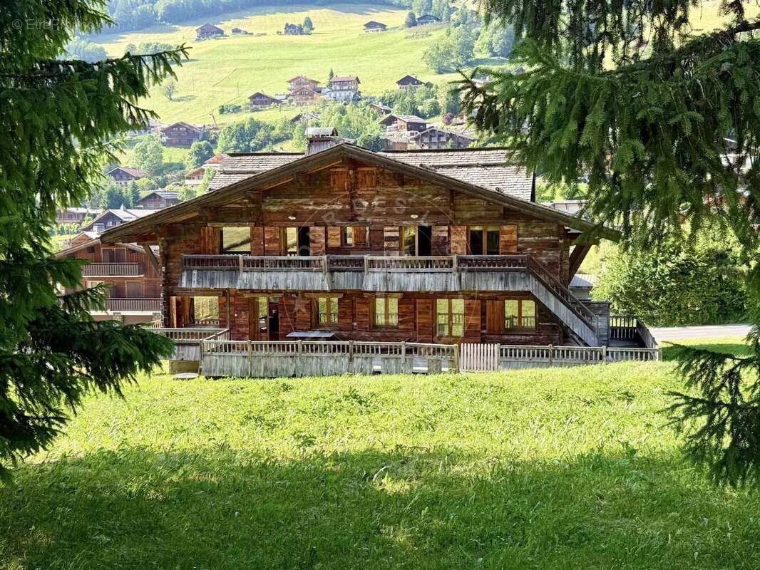 Maison à LA CLUSAZ