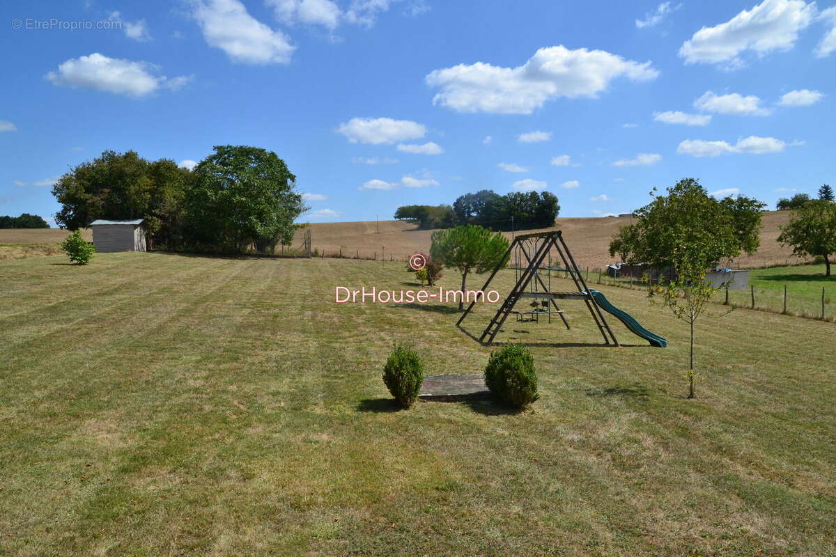 Maison 141 m² à Brantome  - photo 13
