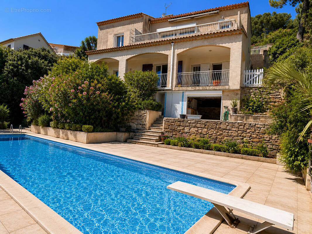 Maison à SAINT-MANDRIER-SUR-MER