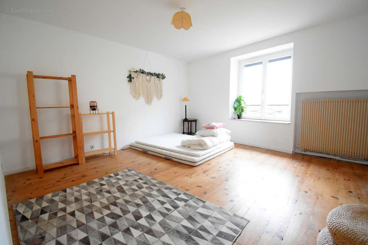 Maison à VANNES-LE-CHATEL