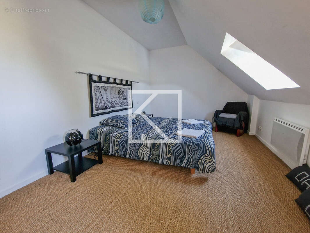 Maison 561 m² à Bossee  - photo 9