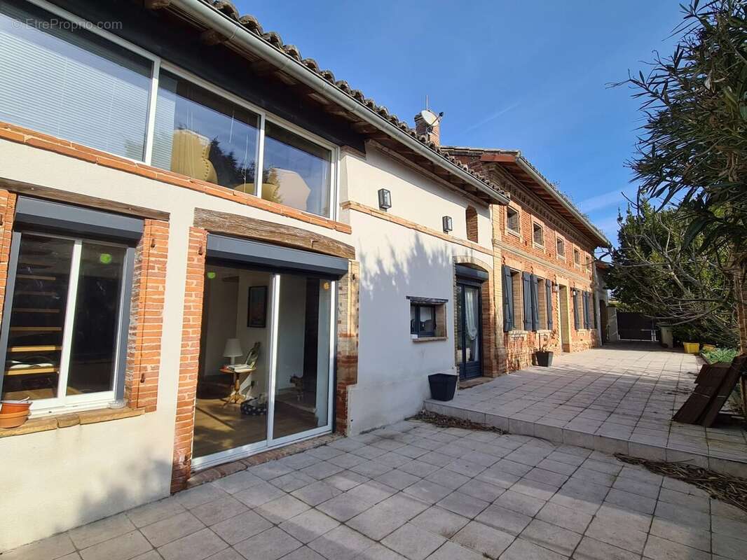 Maison à PECHBONNIEU