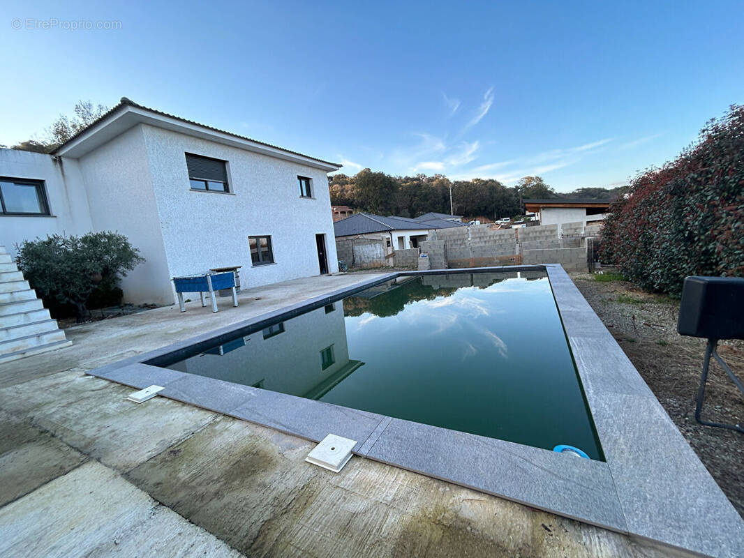 Maison à SANTA-LUCIA-DI-MORIANI