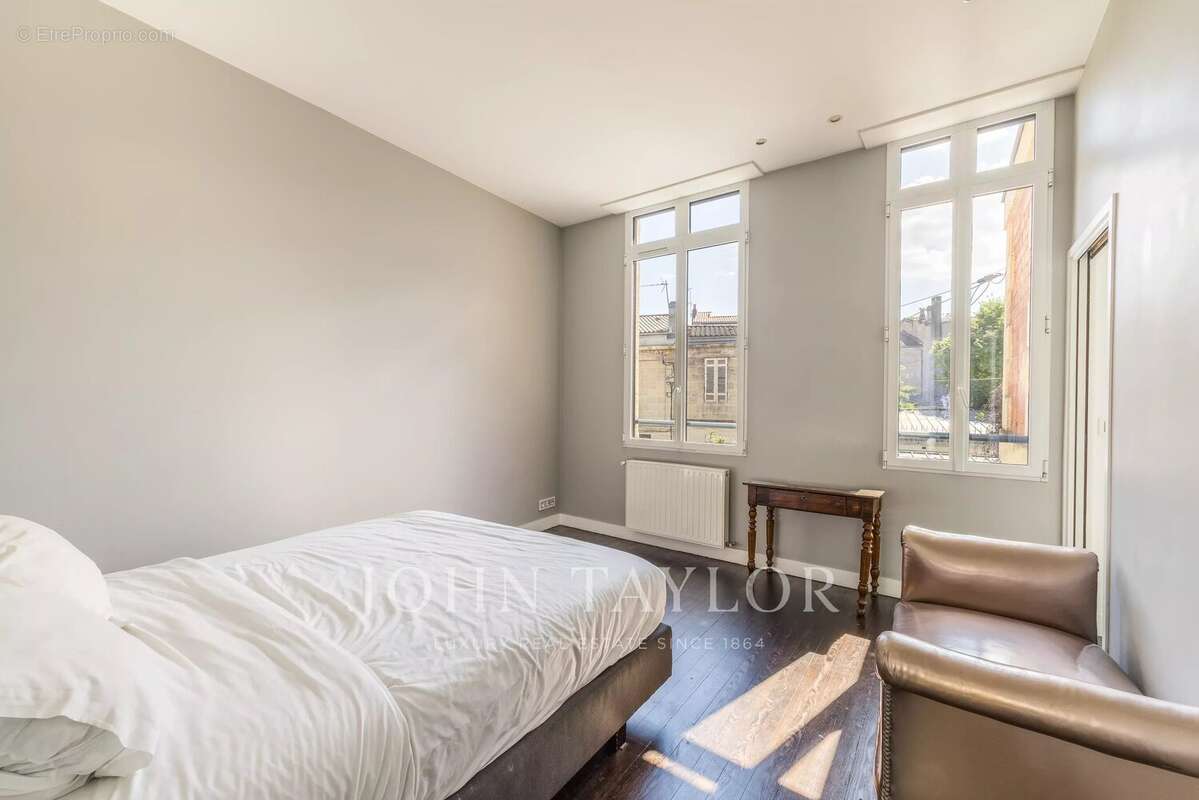 Maison à BORDEAUX