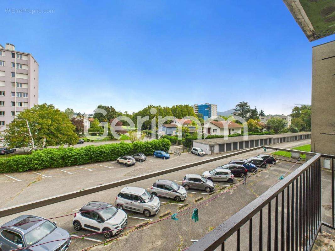 Appartement à MEYLAN