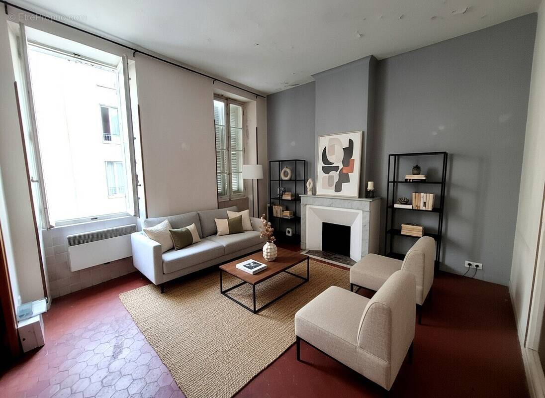 Appartement à MARSEILLE-4E