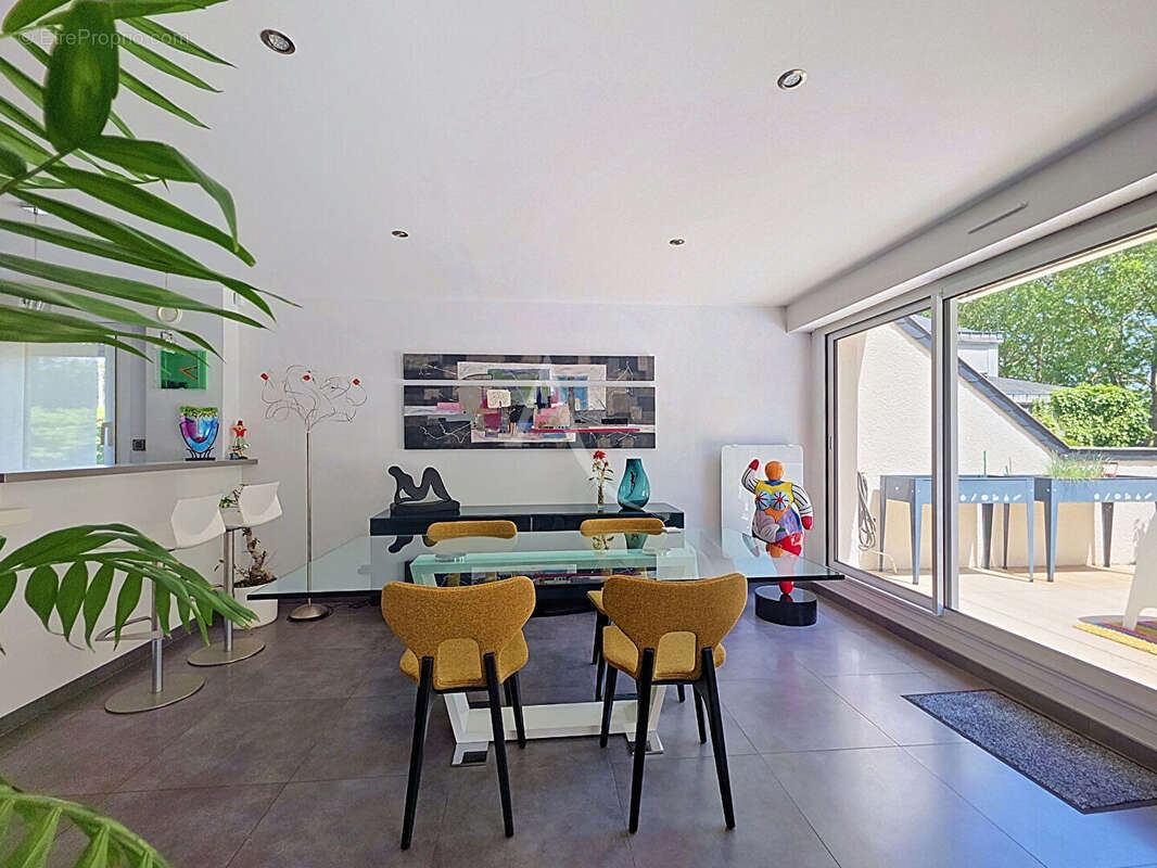 COUP DE COEUR  appartement Bord de Maine  T5 de 120 m2 - photo 9