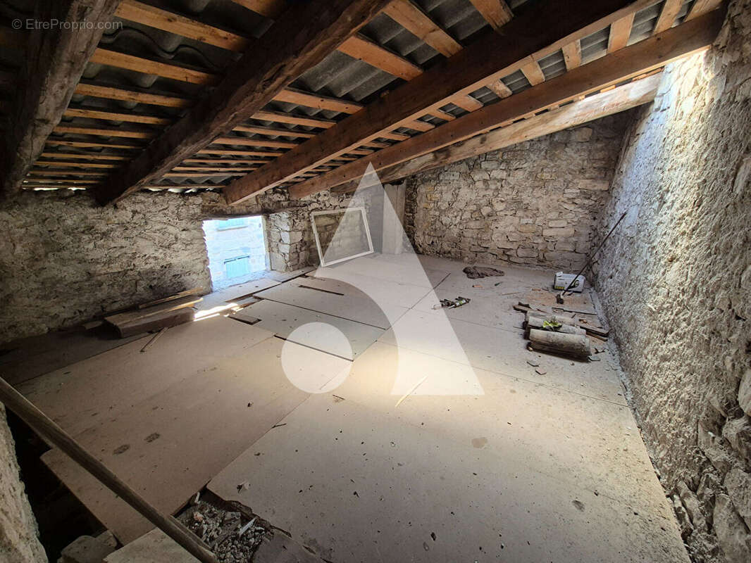 Maison à VILLENEUVE-DE-BERG