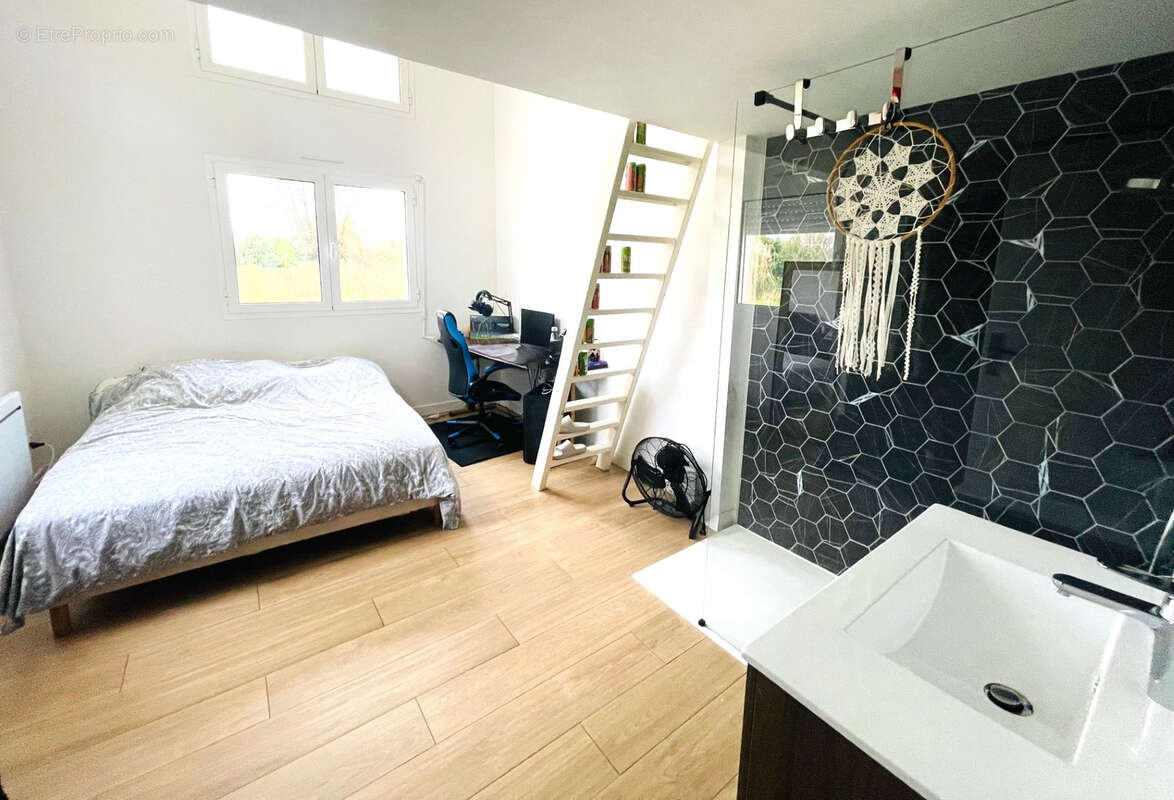 Maison à BENESSE-MAREMNE