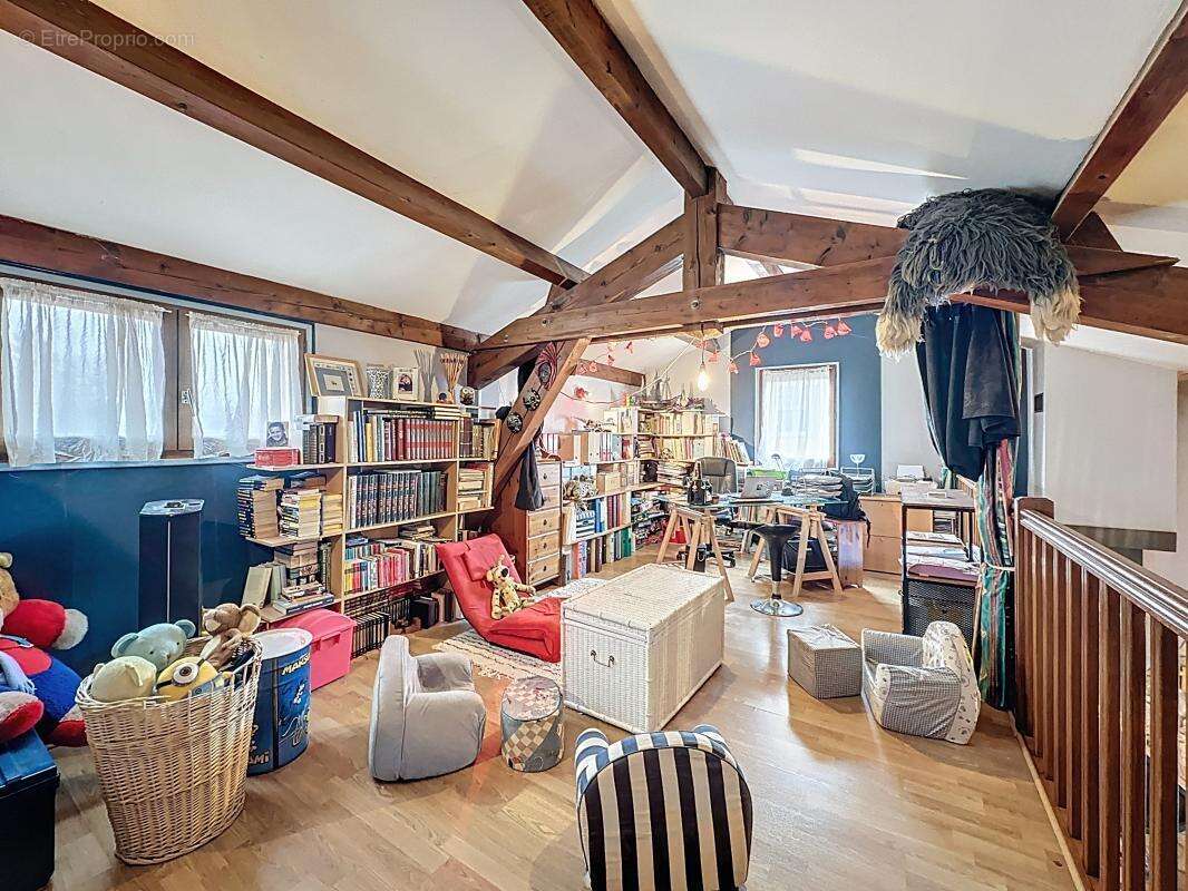 Maison à MIONS