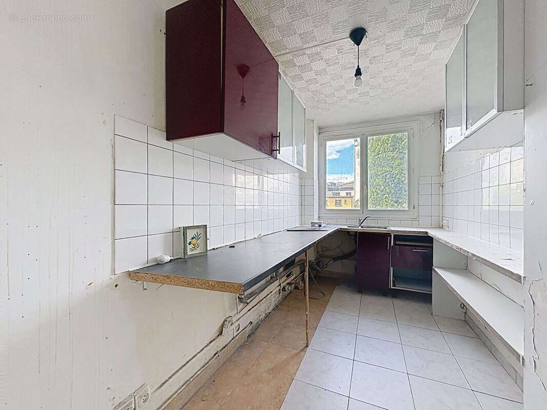 Appartement à LES LILAS