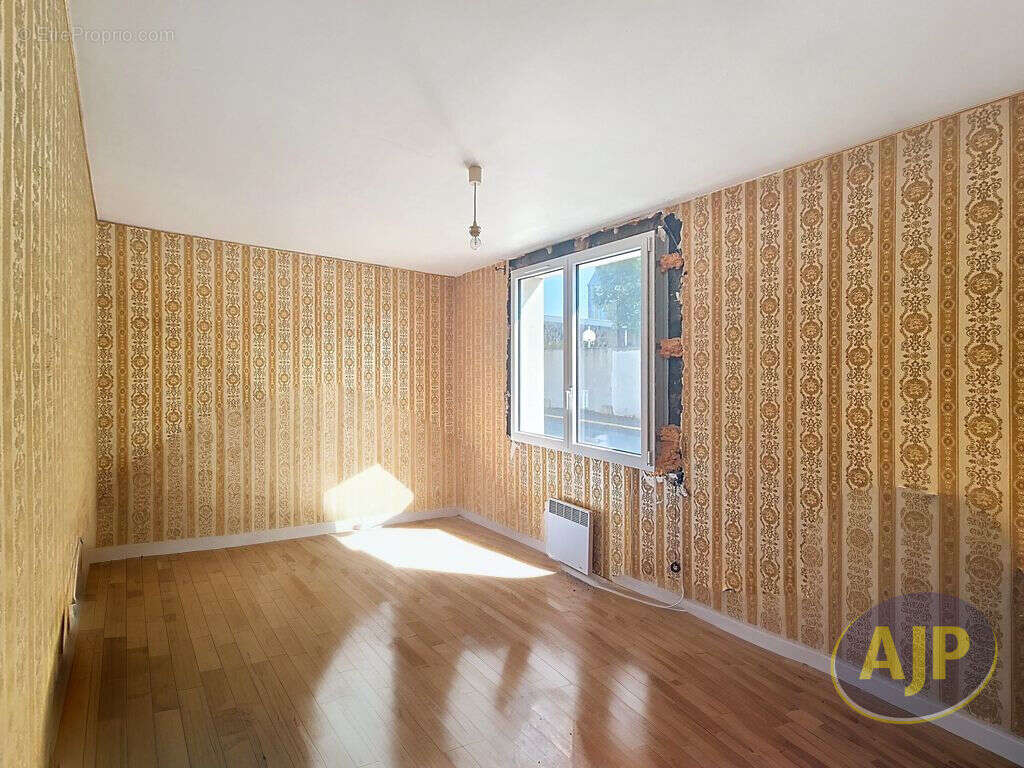 Maison à L'HERBERGEMENT