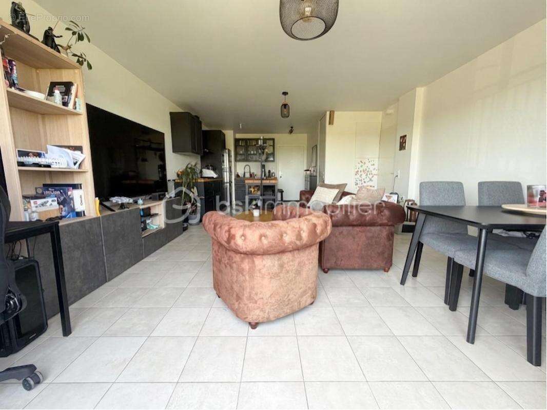 Appartement à TIGERY